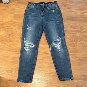 Judy Blue Distressed Blue Ankle Jeans